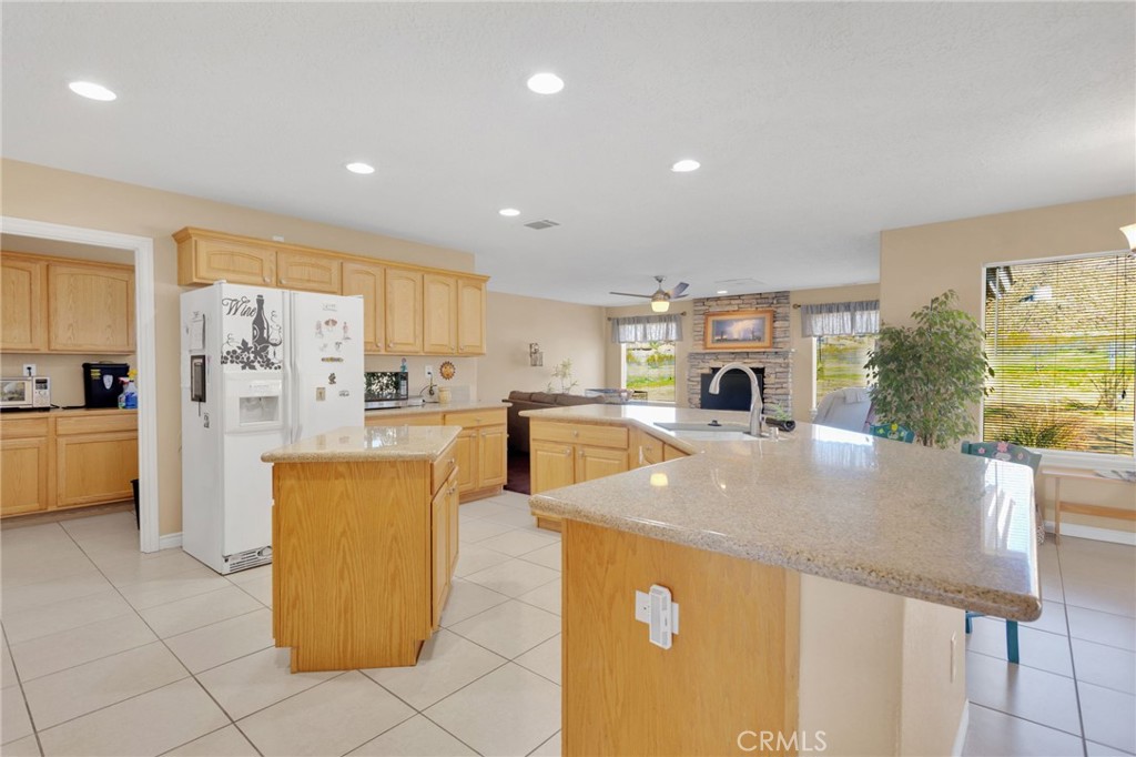 24040 Cuyama Road Apple Valley, CA 92307 - Photo 12 of 51