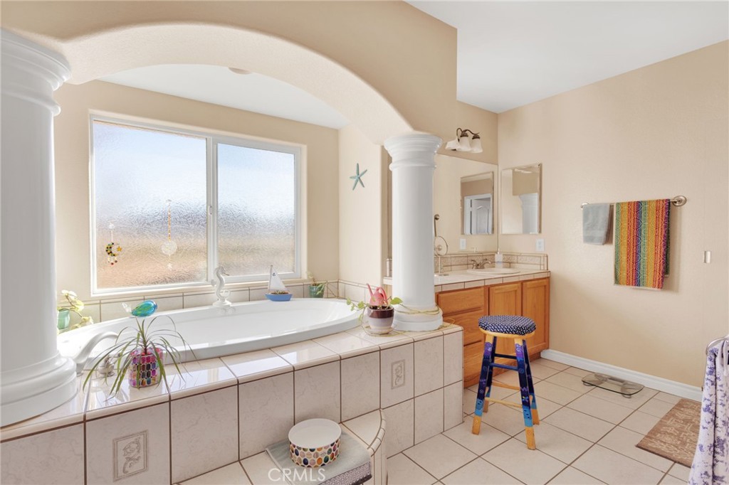 24040 Cuyama Road Apple Valley, CA 92307 - Photo 28 of 51