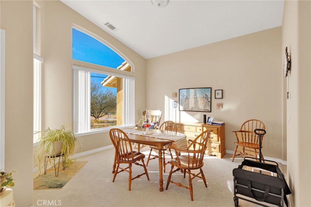 24040 Cuyama Road Apple Valley, CA 92307 - Photo 10 of 51