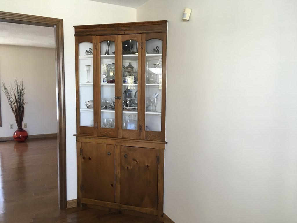 14 Old Cart Road Auburn, MA 01501 - Photo 10 of 42 Gallery Image 10