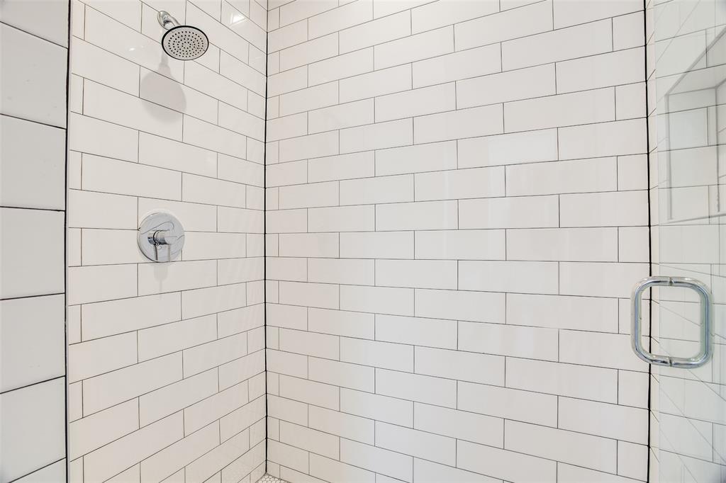 2180 Bennett Avenue, Unit 303 Dallas, TX 75206 - Photo 21 of 24 a bathroom with a shower