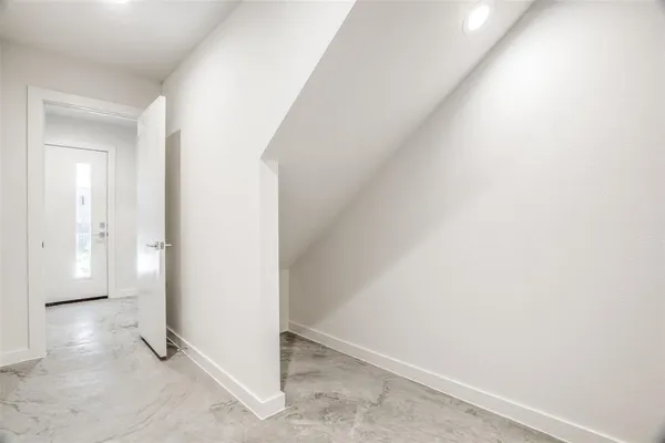 $3,500 | 2180 Bennett Avenue, Unit 303, Dallas, TX 75206