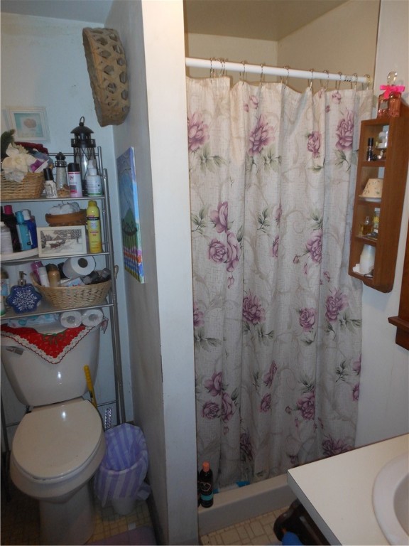 25 Johnson Road Foster, RI 02825 - Photo 7 of 16 1st FLOOR BATHROOM