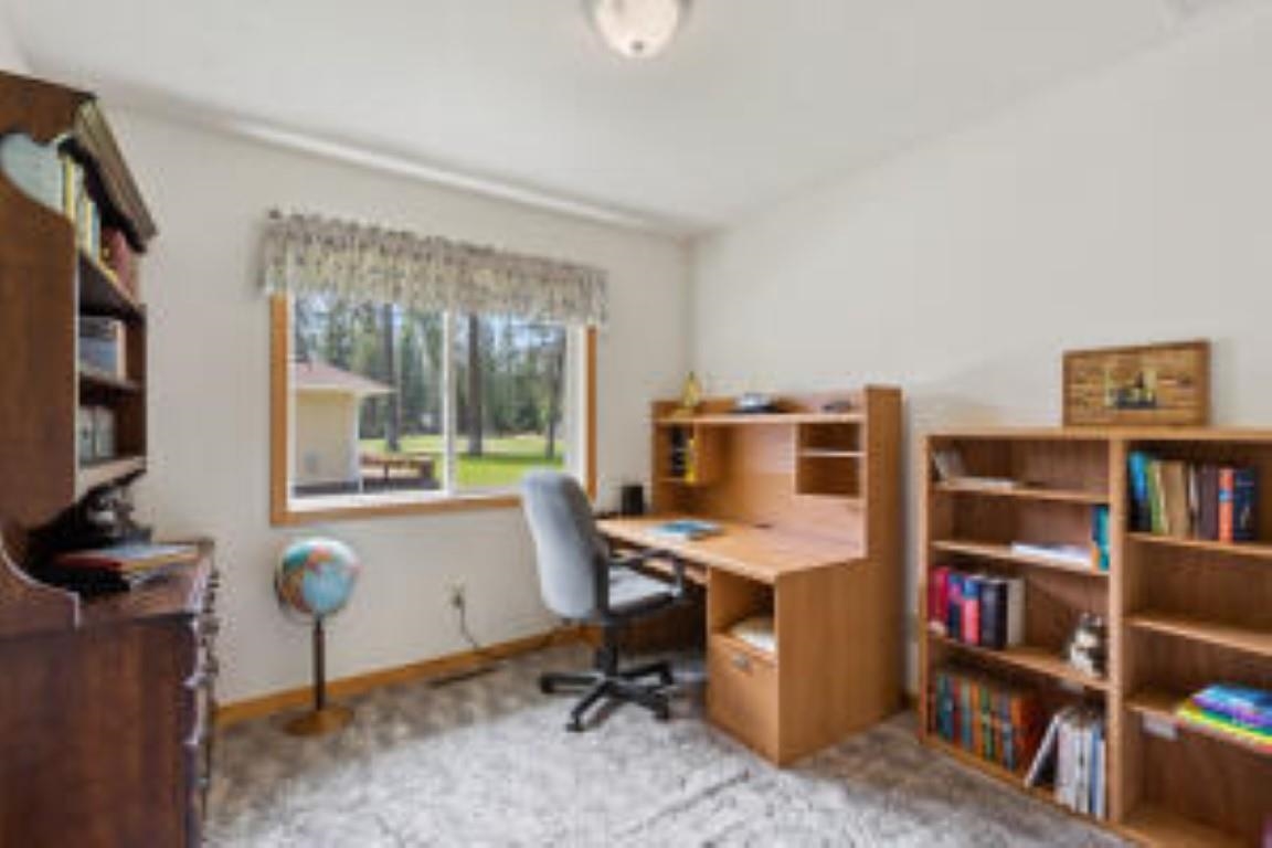 124 West Trappers Loop Chewelah, WA 99109 - Photo 15 of 22