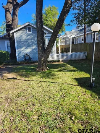 $950 | 637 South Chilton Avenue, Unit C, Tyler, TX 75701