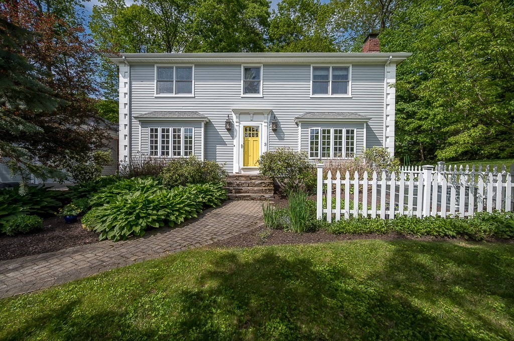 3 Squantum Road Paxton, MA 01612 - Photo 1 of 34 Gallery Image 1