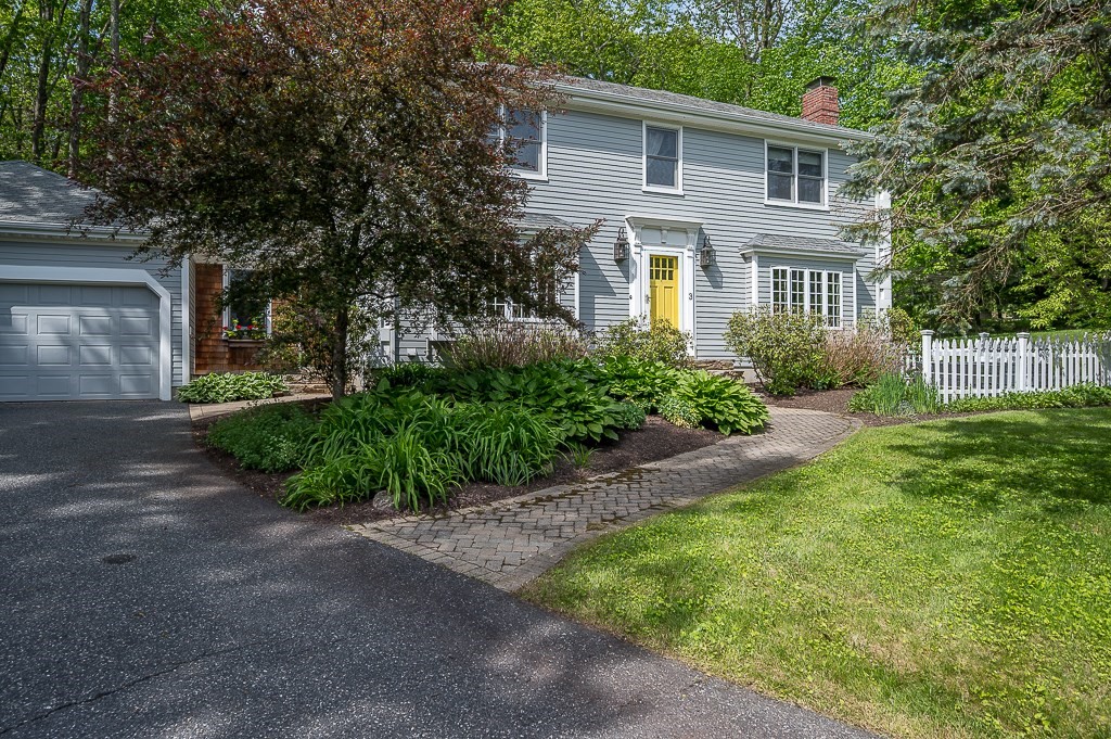 3 Squantum Road Paxton, MA 01612 - Photo 2 of 34 Gallery Image 2