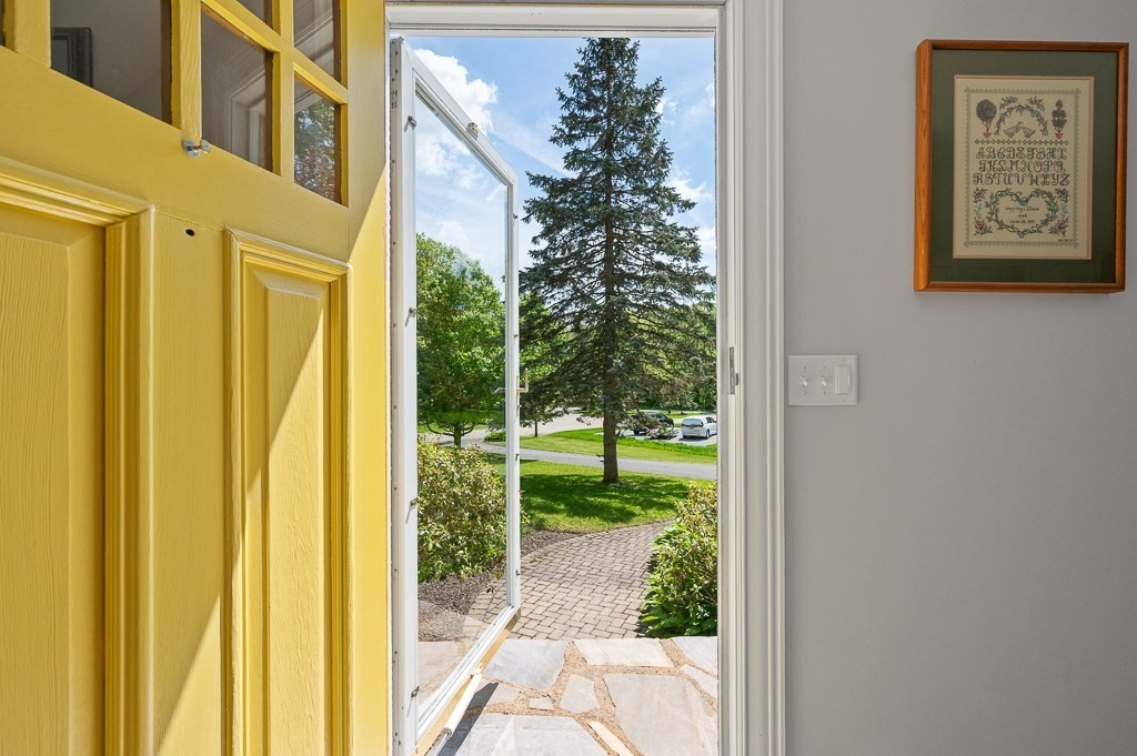 3 Squantum Road Paxton, MA 01612 - Photo 4 of 34 Gallery Image 4