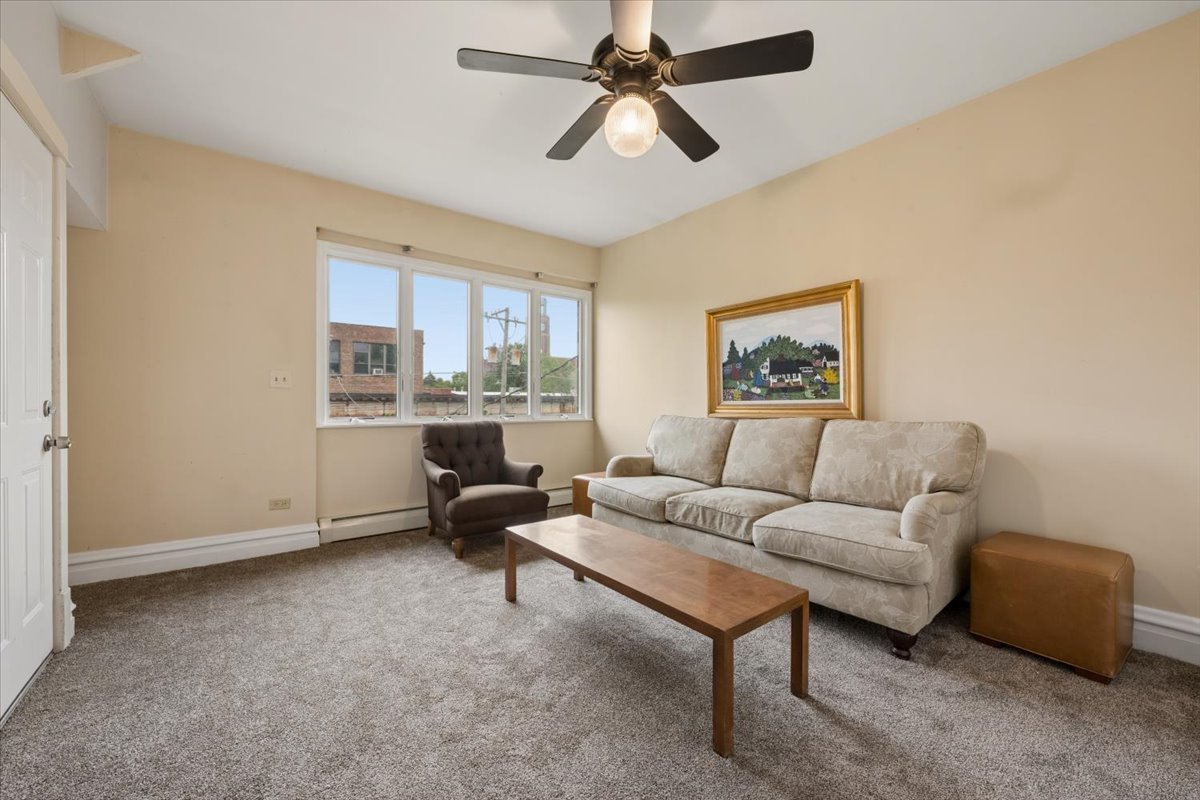 4237 North Wolcott Avenue Chicago, IL 60613 - Photo 22 of 38