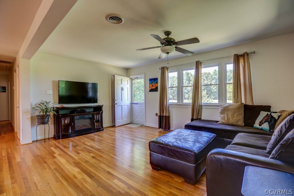 2849 Moyer Road Powhatan, VA 23139 - Photo 8 of 20 Gallery Image 8