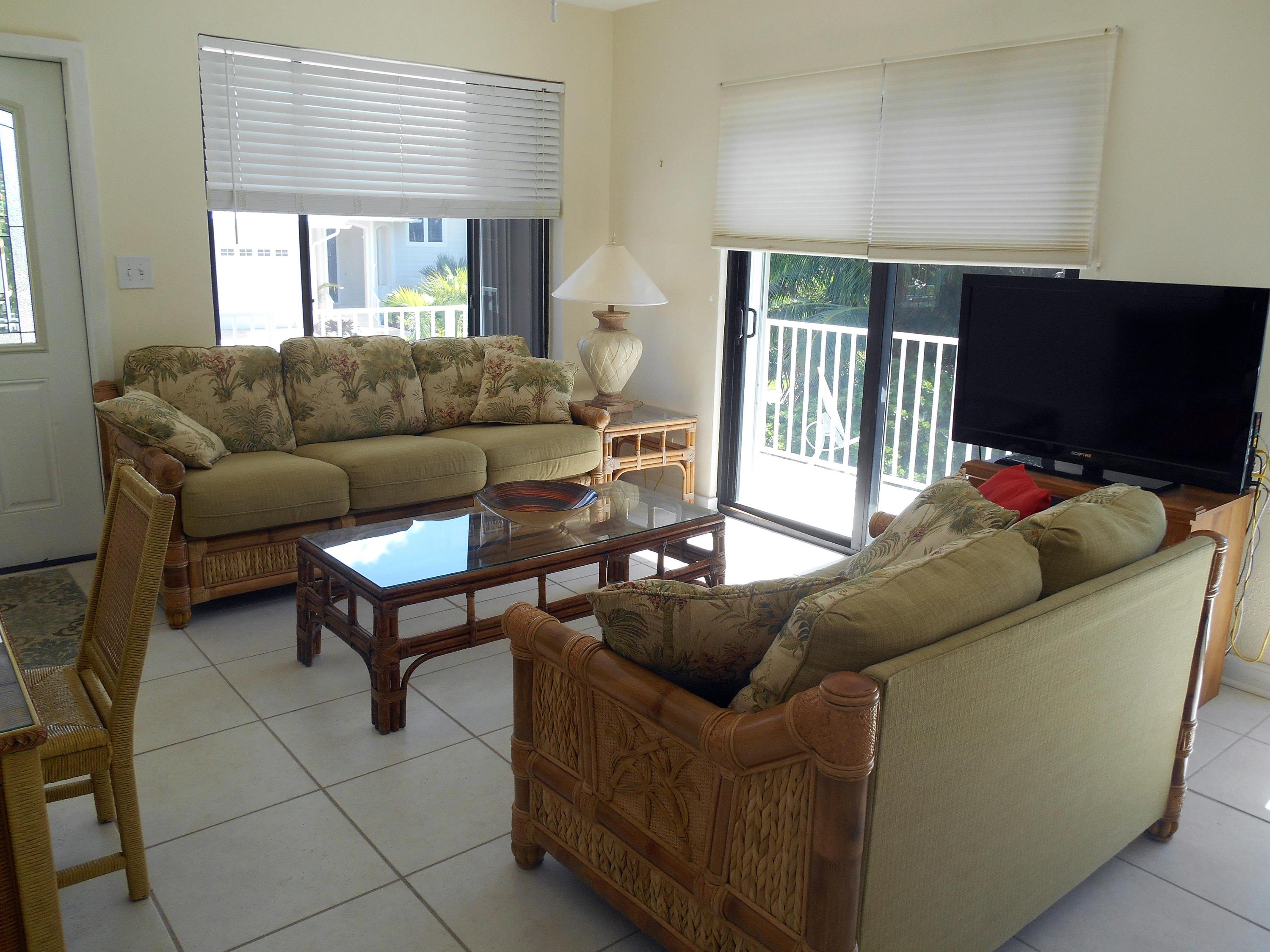 400 La Fitte Road Summerland Key, FL 33042 - Photo 4 of 18 Living area