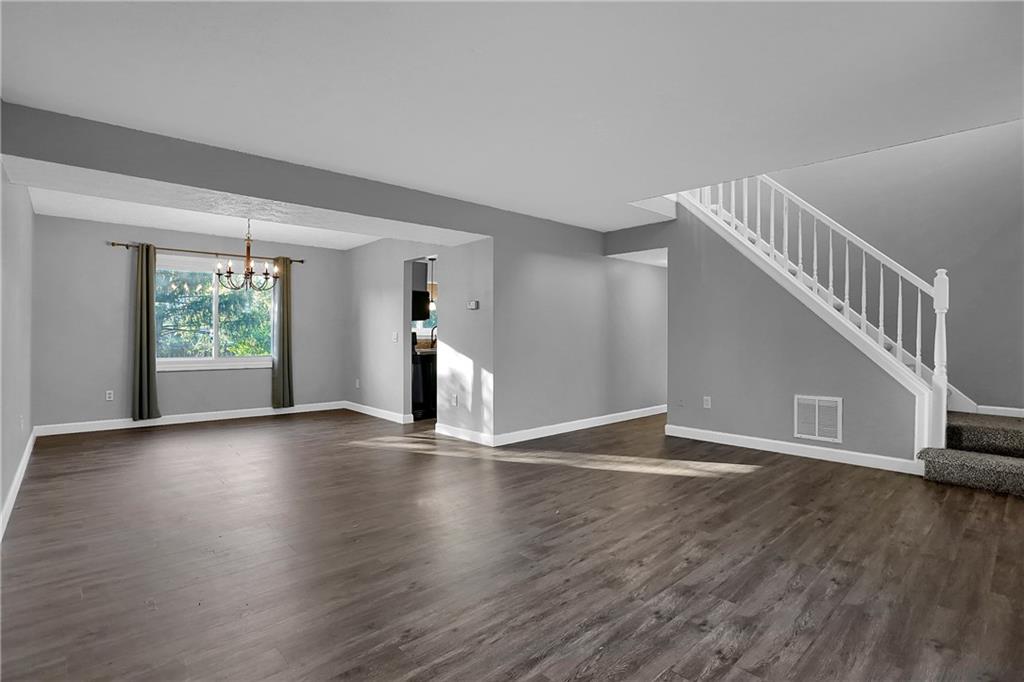 10804 Thistle Ridge Fishers, IN 46038 - Photo 4 of 39 Gallery Image 4