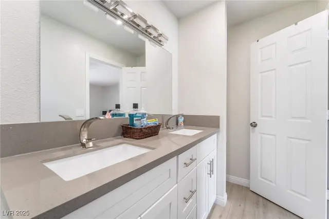 $2,500 | 3209 Kings Way, Las Vegas, NV 89102