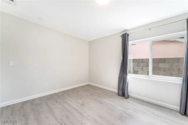 $2,500 | 3209 Kings Way, Las Vegas, NV 89102