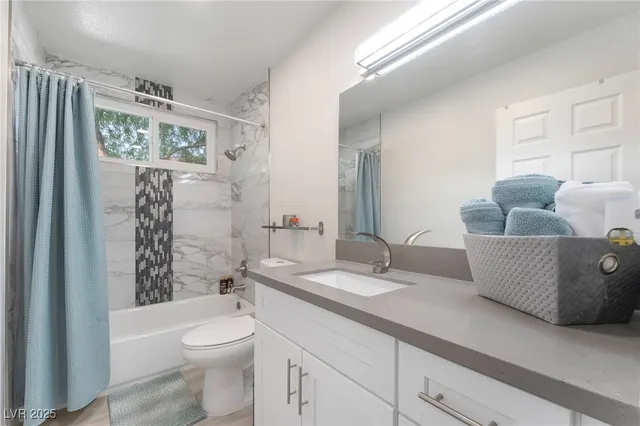 $2,500 | 3209 Kings Way, Las Vegas, NV 89102