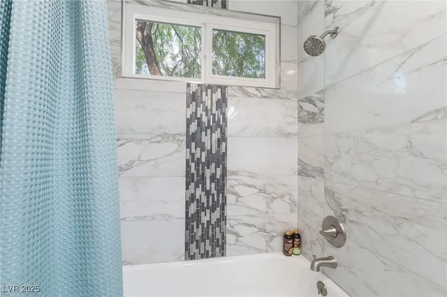 $2,500 | 3209 Kings Way, Las Vegas, NV 89102