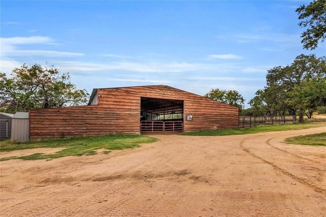 a view of a room with an empty space