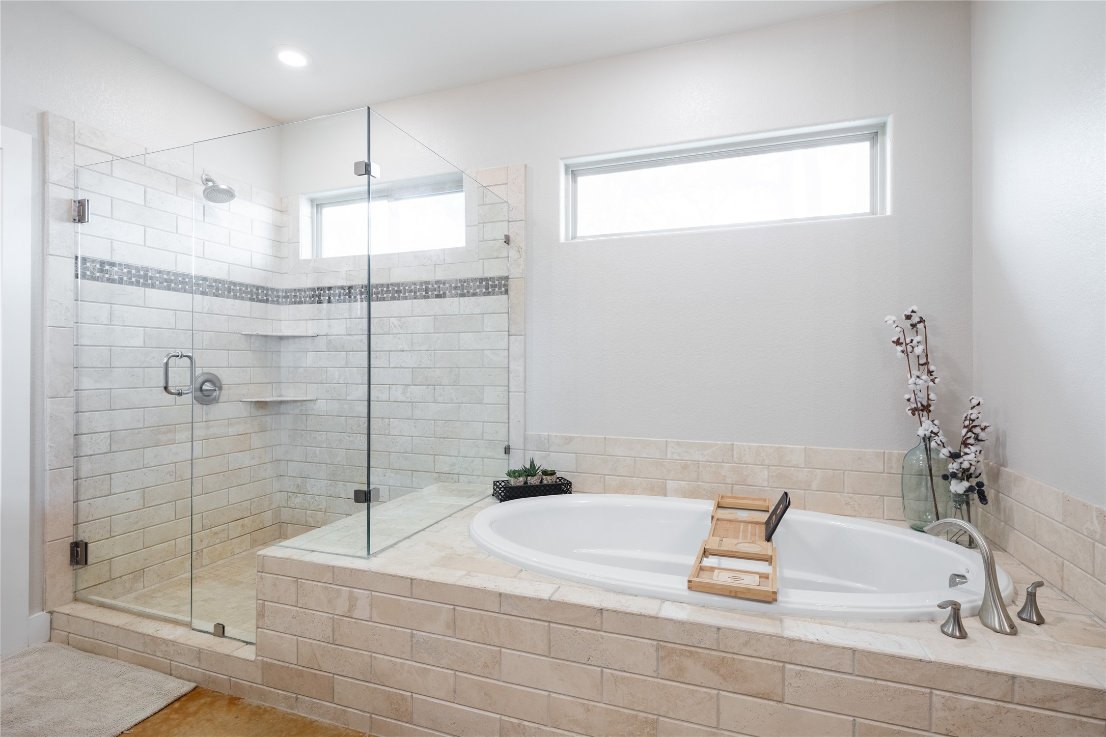 6200 Solana Ranch Road Salado, TX 76571 - Photo 13 of 38 Walk-in shower and soaking tub