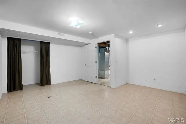 $289,900 | 1019 Huntington Drive, Troy, MO 63379