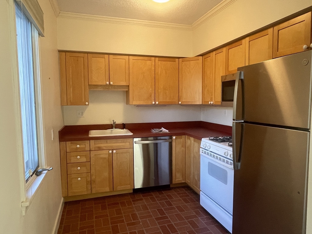 401 Great Road, Unit 7 Acton, MA 01720 - Photo 8 of 11 Gallery Image 8