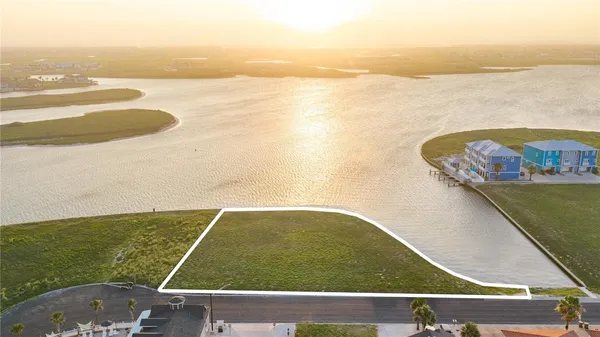 $1,100,000 | 15029 Aruba Drive, Corpus Christi, TX 78418