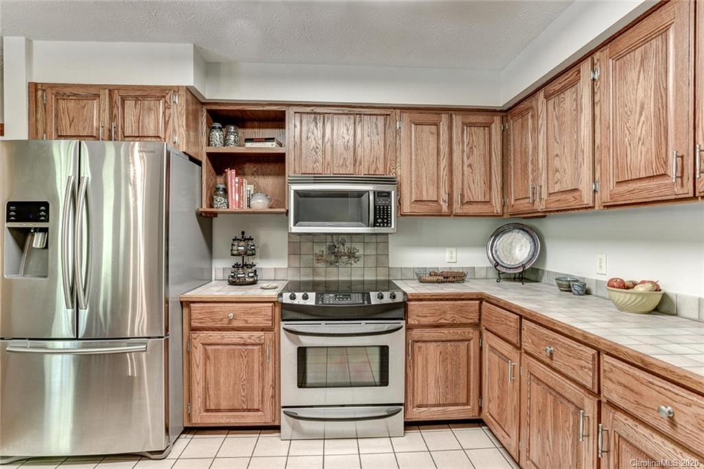 156 Ridge Road Candler, NC 28715 - Photo 13 of 40 Gallery Image 13