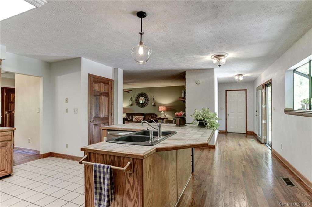 156 Ridge Road Candler, NC 28715 - Photo 16 of 40 Gallery Image 16