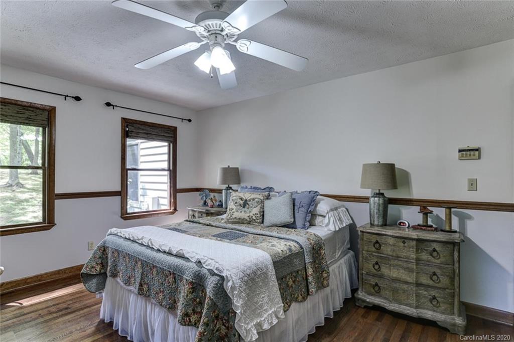 156 Ridge Road Candler, NC 28715 - Photo 19 of 40 Gallery Image 19