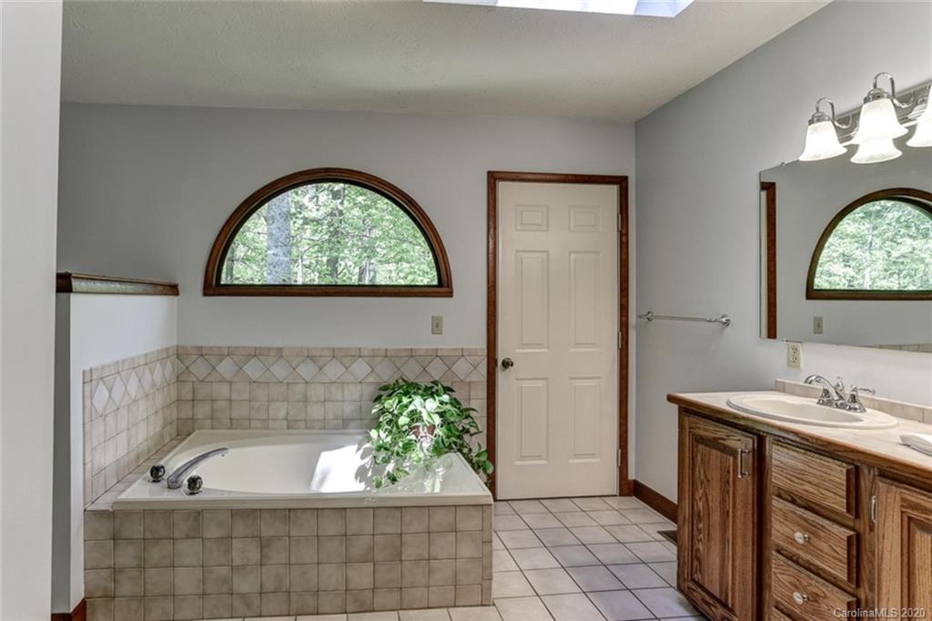 156 Ridge Road Candler, NC 28715 - Photo 21 of 40 Gallery Image 21