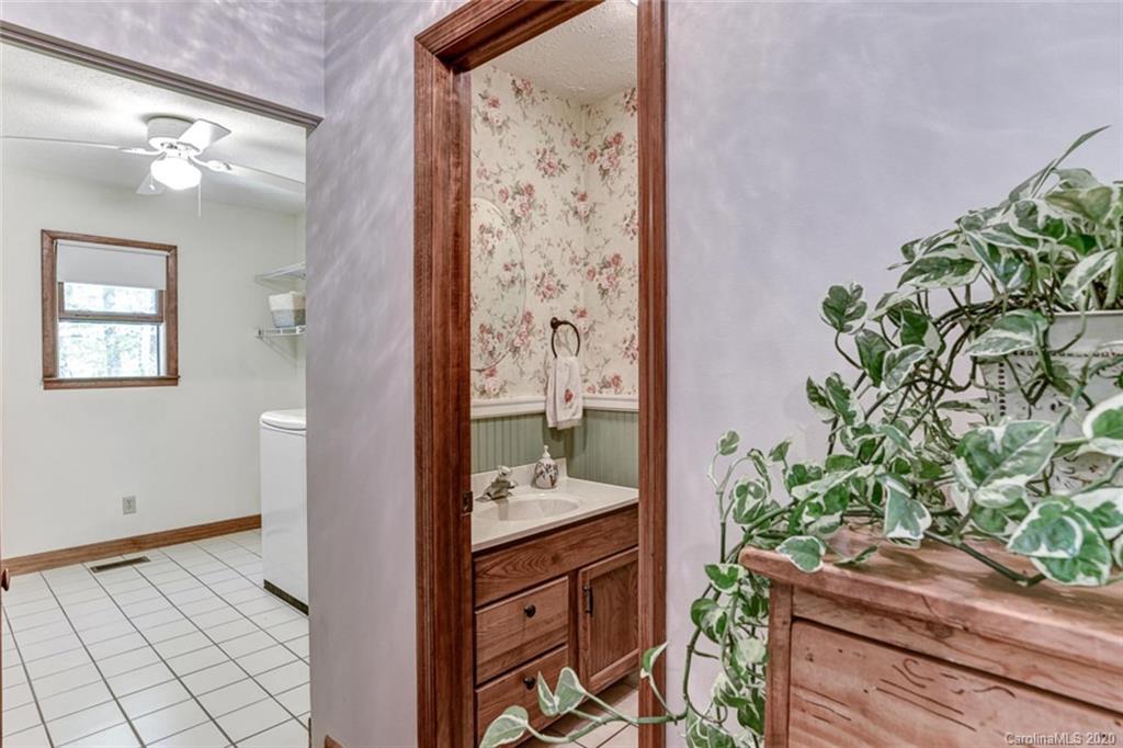 156 Ridge Road Candler, NC 28715 - Photo 28 of 40 Gallery Image 28