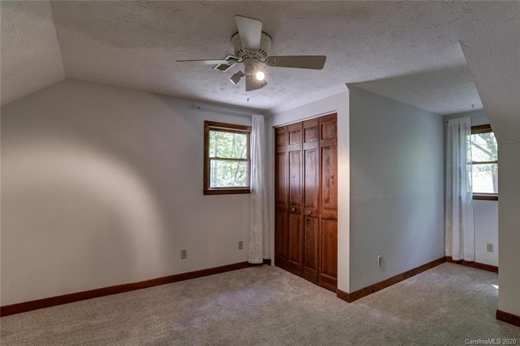 156 Ridge Road Candler, NC 28715 - Photo 29 of 40 Gallery Image 29