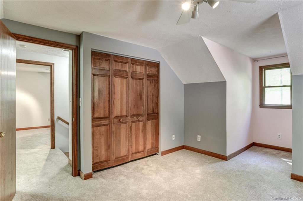 156 Ridge Road Candler, NC 28715 - Photo 32 of 40 Gallery Image 32