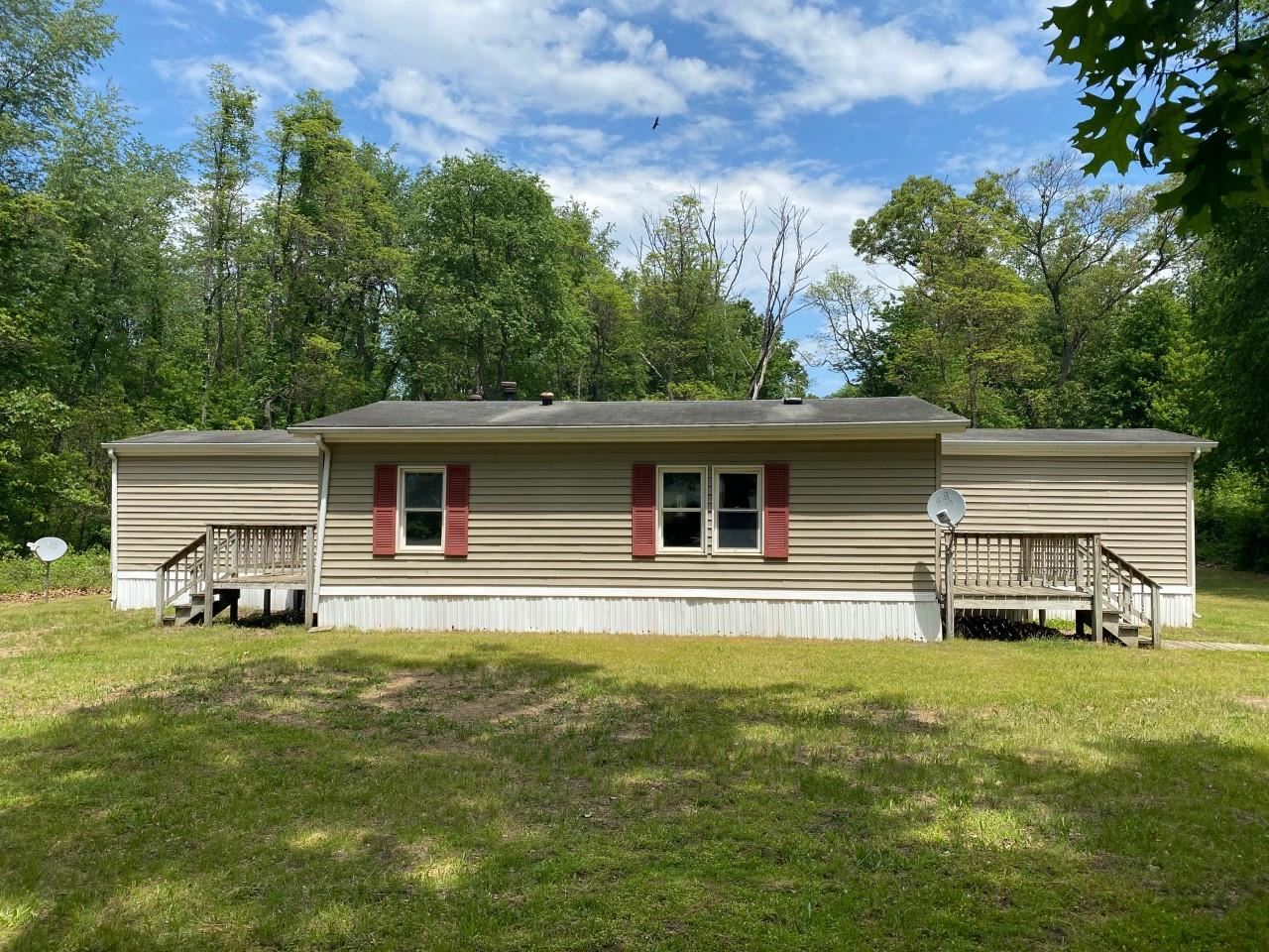 7732 West County Line Road Grovertown, IN 46531 - Photo 1 of 20