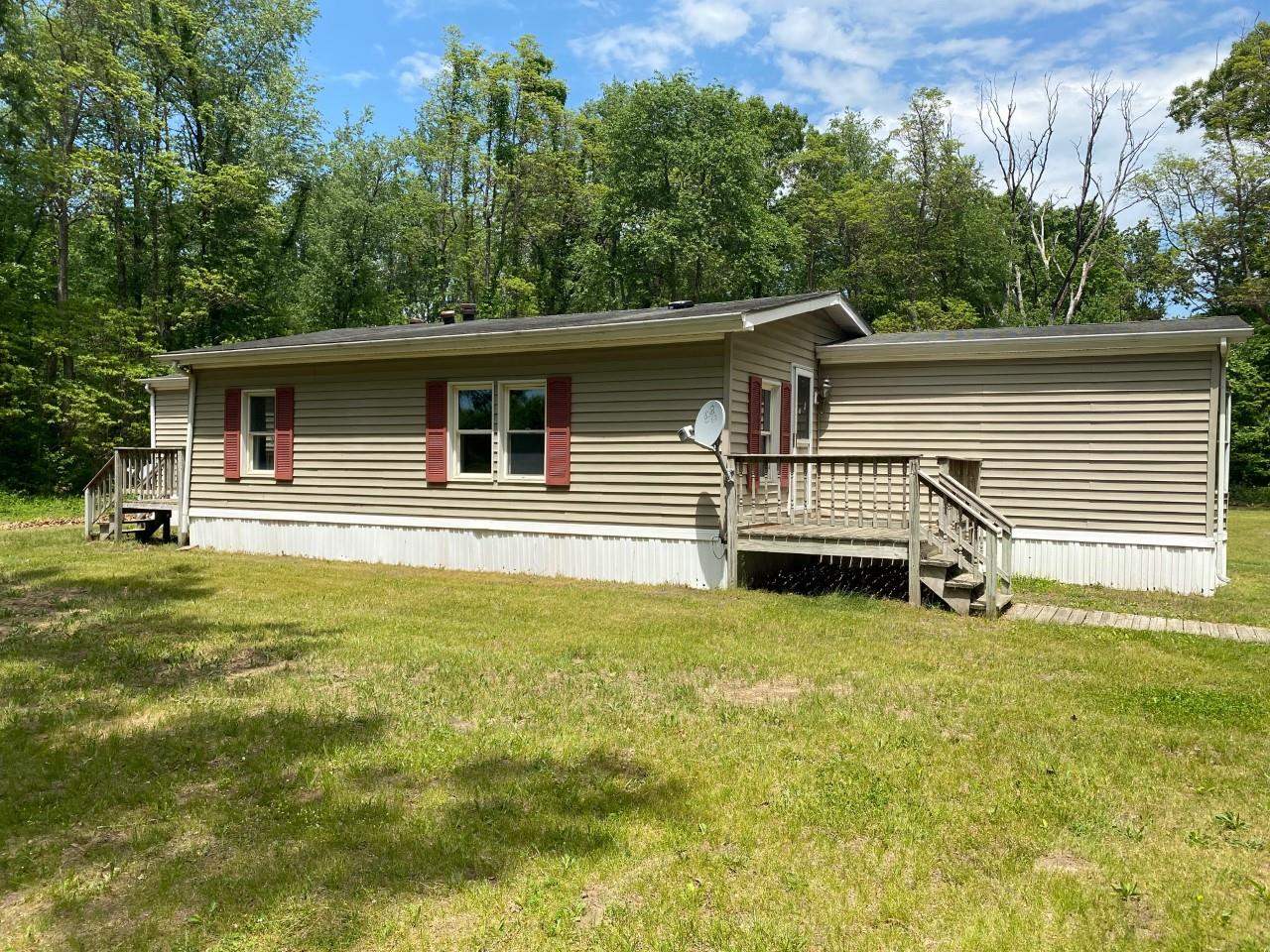 7732 West County Line Road Grovertown, IN 46531 - Photo 2 of 20