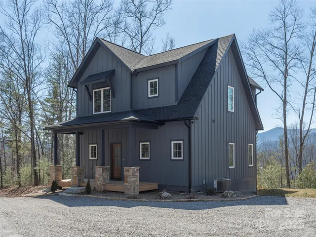 $649,500 | 410 Dream Valley Drive, Clyde, NC 28721