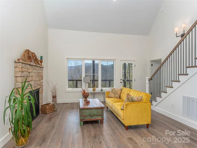 $649,500 | 410 Dream Valley Drive, Clyde, NC 28721