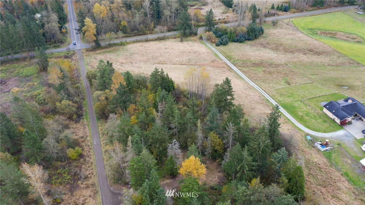 4108 Loomis Trail Road Blaine, WA 98230 - Photo 11 of 13 Gallery Image 11
