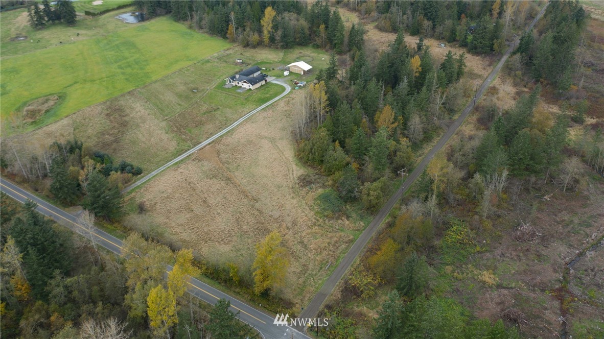 4108 Loomis Trail Road Blaine, WA 98230 - Photo 8 of 13 Gallery Image 8