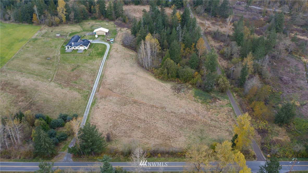 4108 Loomis Trail Road Blaine, WA 98230 - Photo 9 of 13 Gallery Image 9