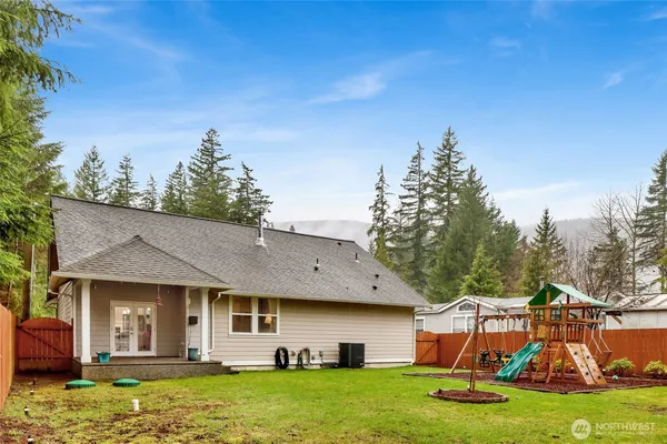 $490,000 | 8350 Holly Lane, Maple Falls, WA 98266
