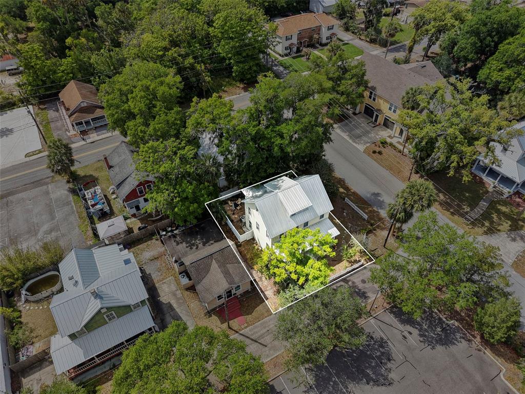 318 Colonial Court DeLand, FL 32720 - Photo 35 of 41