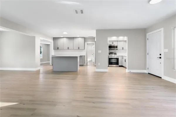 $649,000 | 772 Palmer Road, Belleair Bluffs, FL 33770