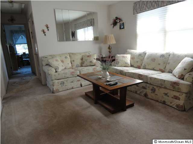 361 Middle Road Hazlet, NJ 07730 - Photo 5 of 20 Additional Photo