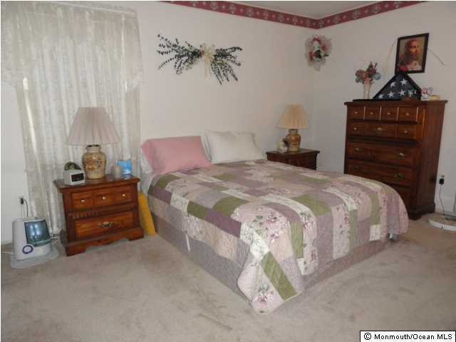 361 Middle Road Hazlet, NJ 07730 - Photo 9 of 20 Additional Photo