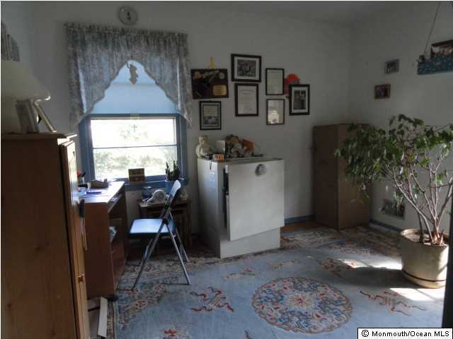 361 Middle Road Hazlet, NJ 07730 - Photo 10 of 20 Additional Photo