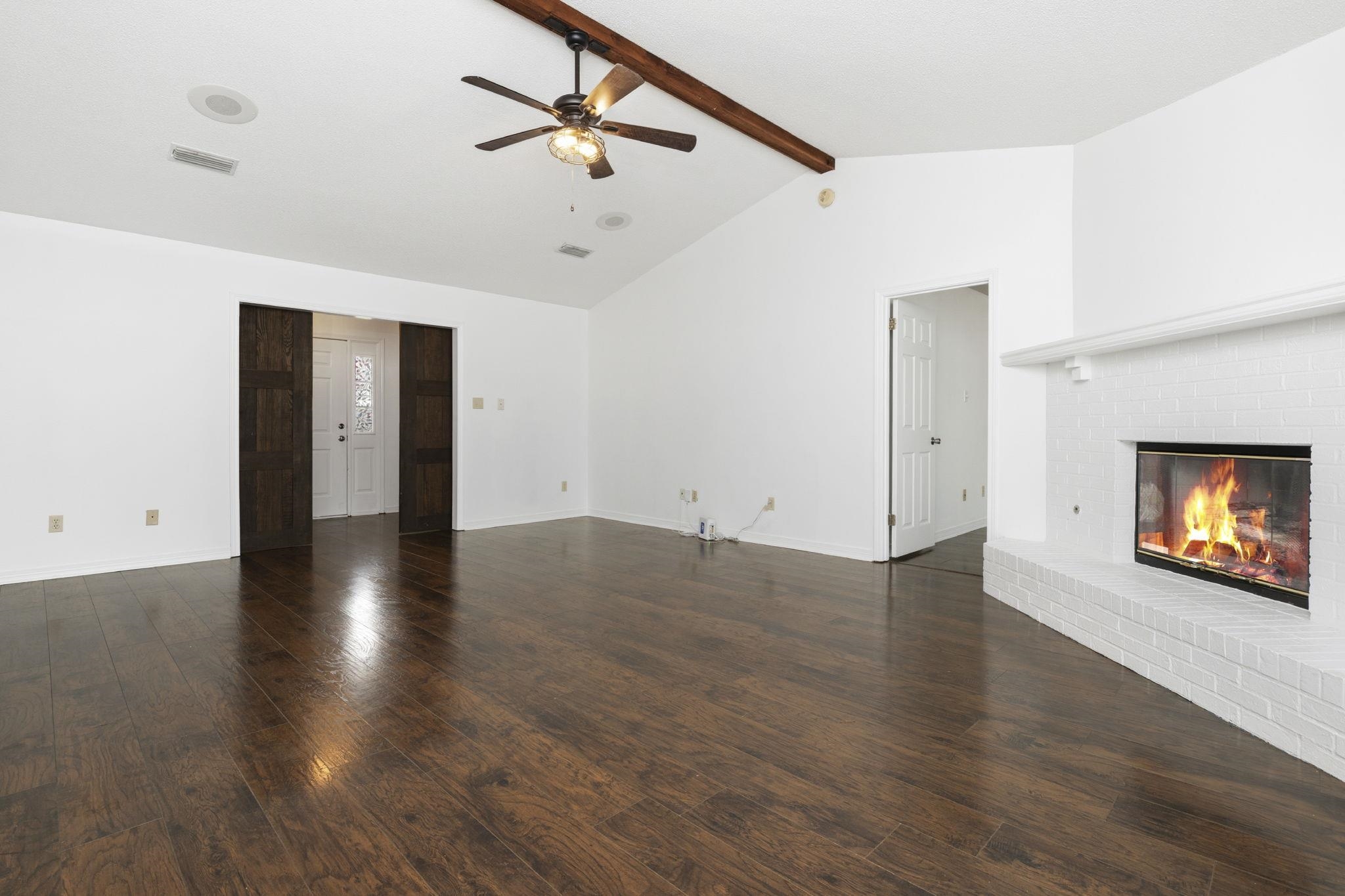 10670 Jeff Hamilton Road Mobile, AL 36695 - Photo 22 of 43 Living Room