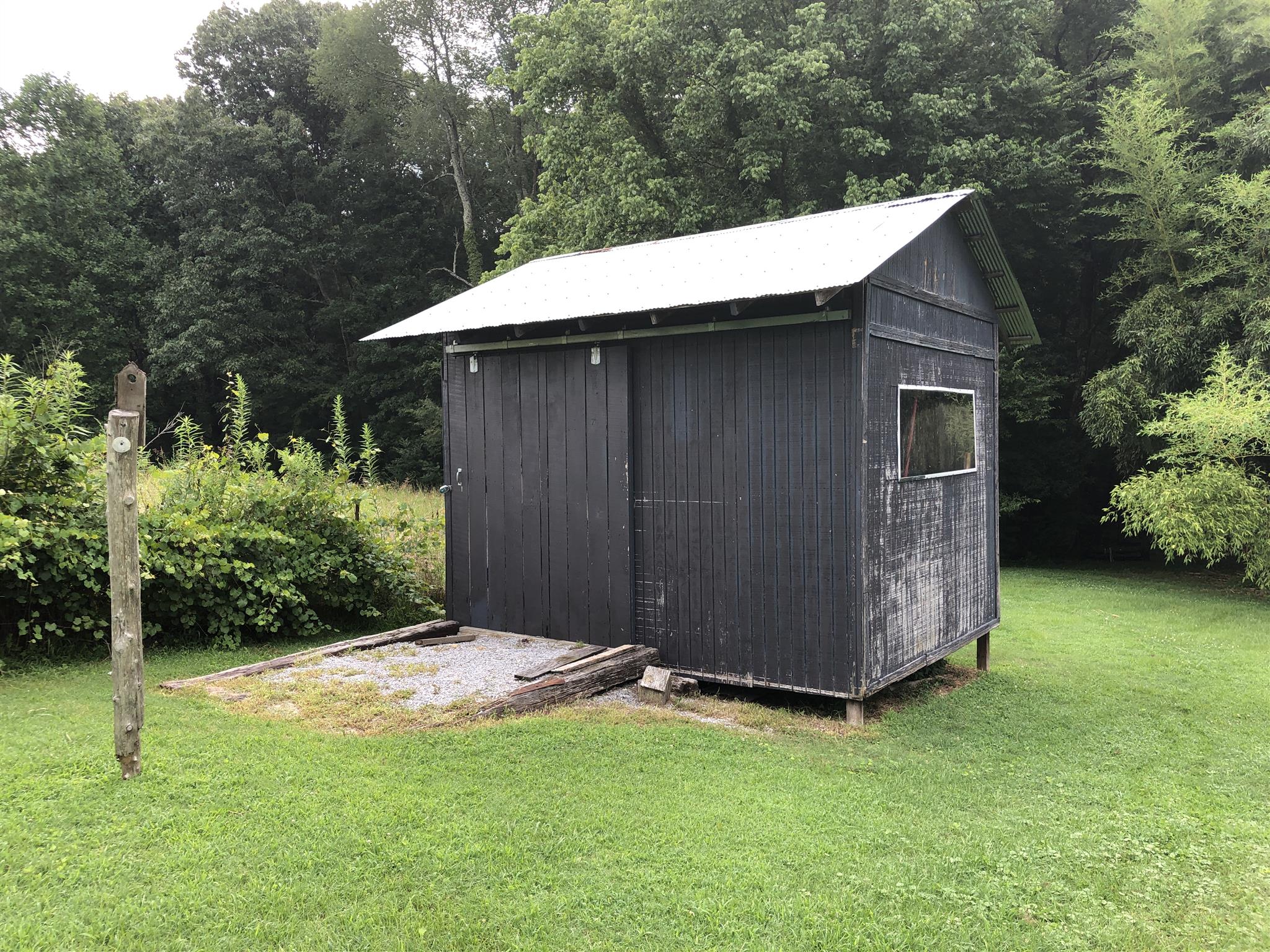 96 Long Branch Road Lawrenceburg, TN 38464 - Photo 11 of 27 Storage Shed