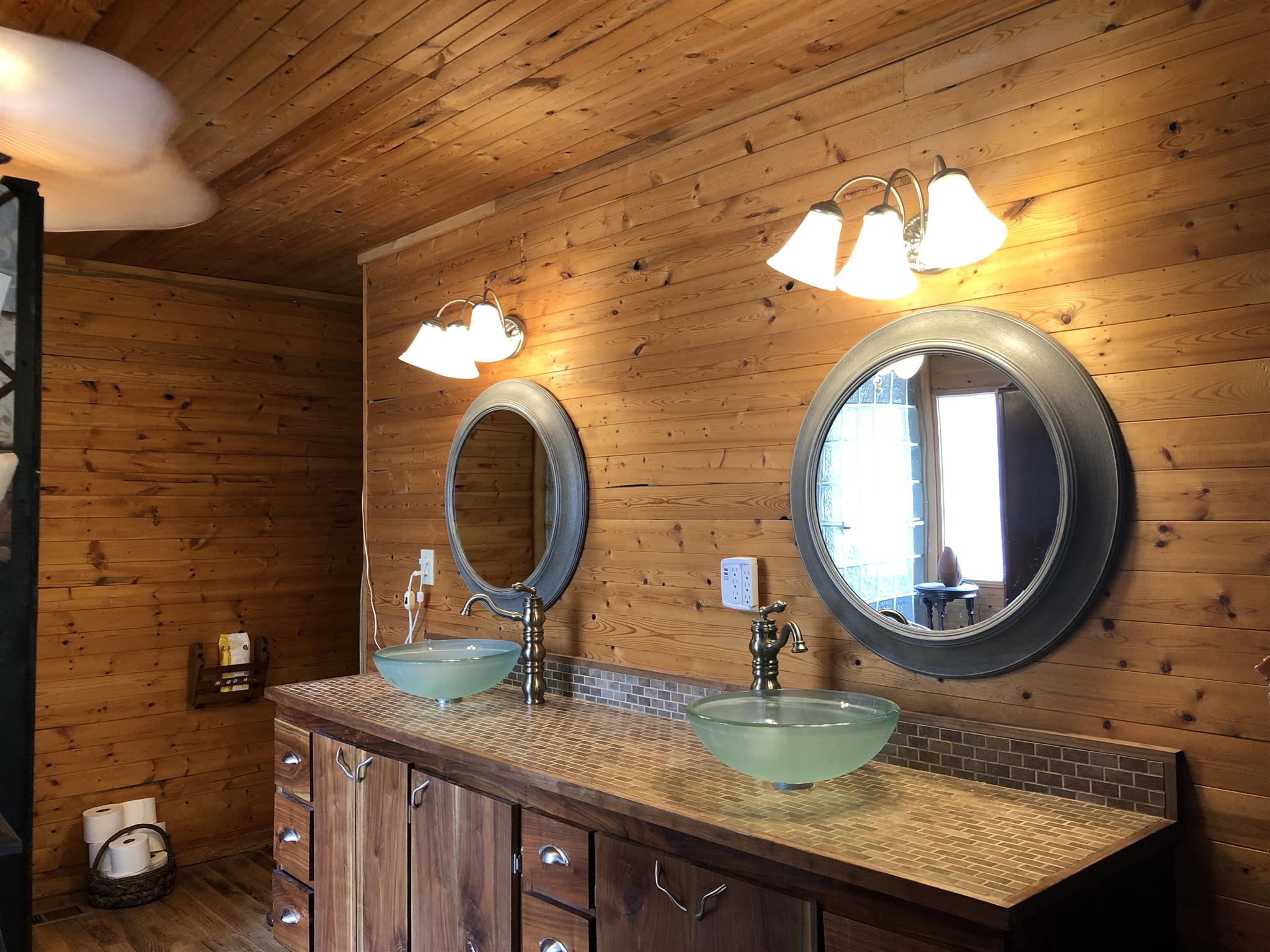 96 Long Branch Road Lawrenceburg, TN 38464 - Photo 12 of 27 Double Sink in Master Suite