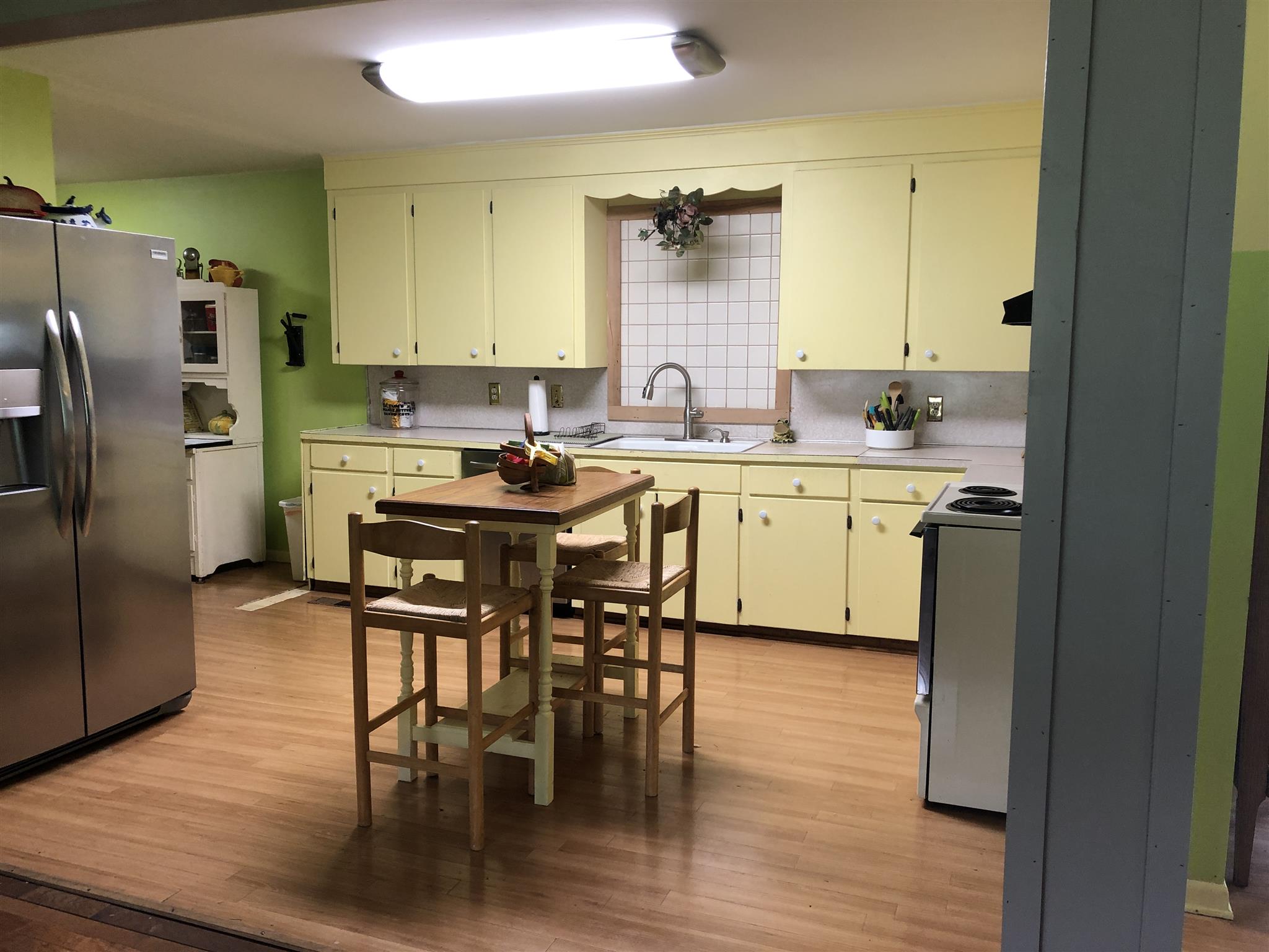 96 Long Branch Road Lawrenceburg, TN 38464 - Photo 18 of 27 Kitchen