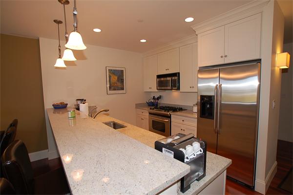 116-128 Rantoul Street, Unit 408 Beverly, MA 01915 - Photo 2 of 17 Gallery Image 2
